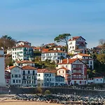Holiday Home Clos Loreak By Interhome