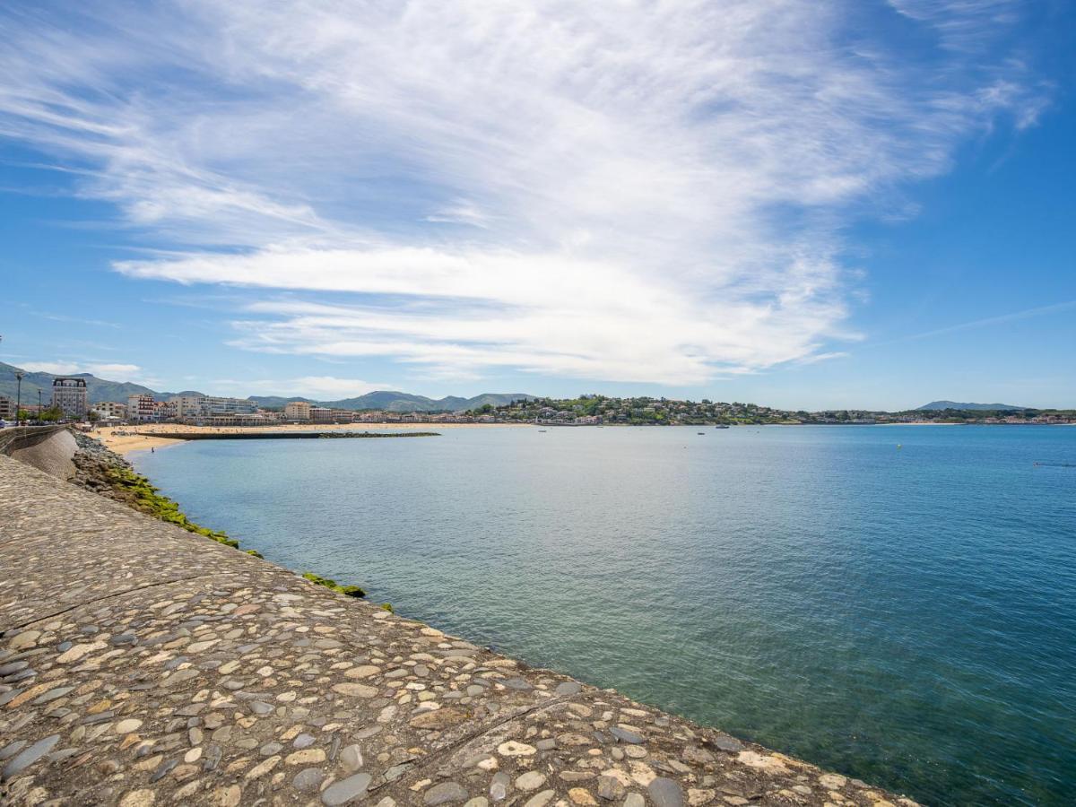 Clos Loreak By Interhome